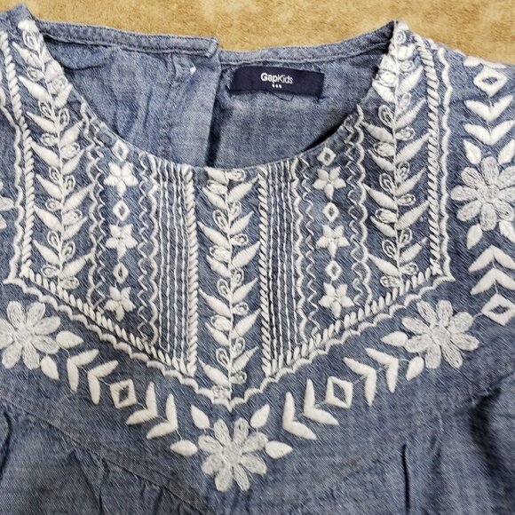 Gapkids, Size XXL Girl’s Long Sleeve Blue top with  White design - Picture 4 of 7